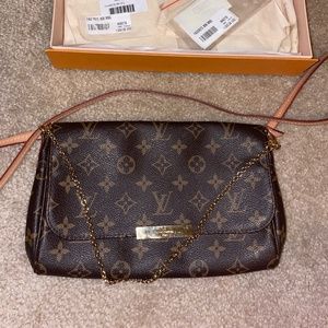 Louis Vuitton MM Favorite Monogram